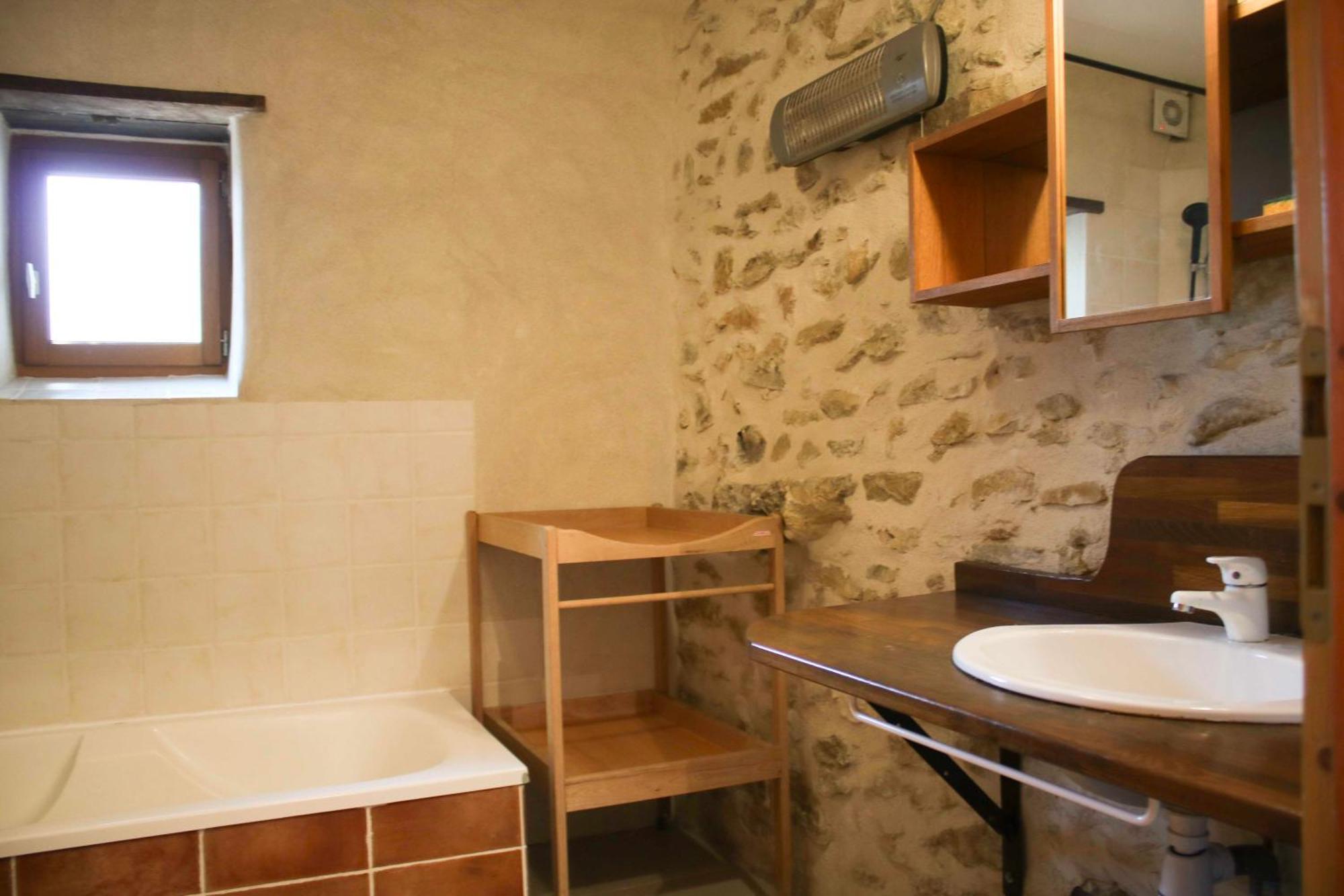 Maison De Vacances, Calme Garanti Saint-Montan Екстериор снимка